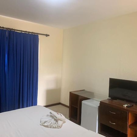 בבריבה Bouganville Hotel מראה חיצוני תמונה
